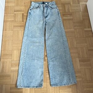 Wide leg Jean from H&M like new … size 0 (it runs small)